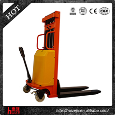 半電動堆高車(雙門架) 半電動堆高車(雙門架)